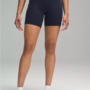 Lululemon Wunder Train High Rise Short with Pockets 6” Size 8 True Navy